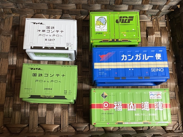 セリア ミニチュア 貨物コンテナ