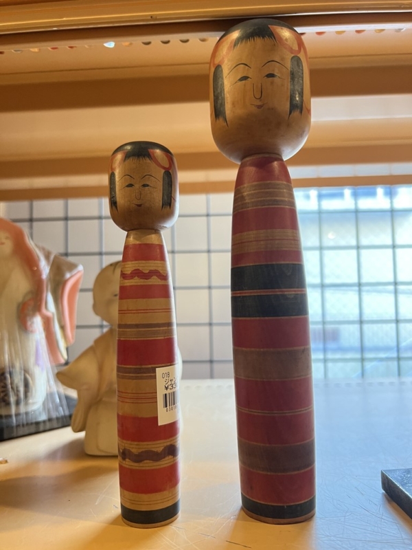 アイヌのポーズ人形とこけし人形購入